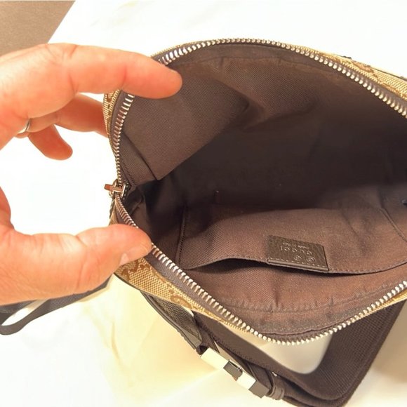 Gucci GG Guccisima Canvas Beige Belt Bag - Picture 8 of 9